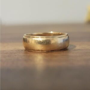Antique Gold Jewelry Wedding Band Ring with Simple Design